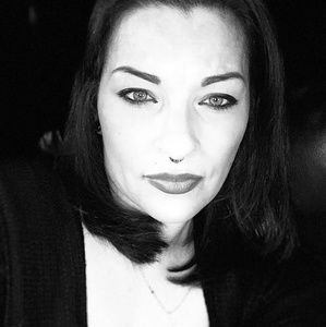 Meet your Posher, Sandy